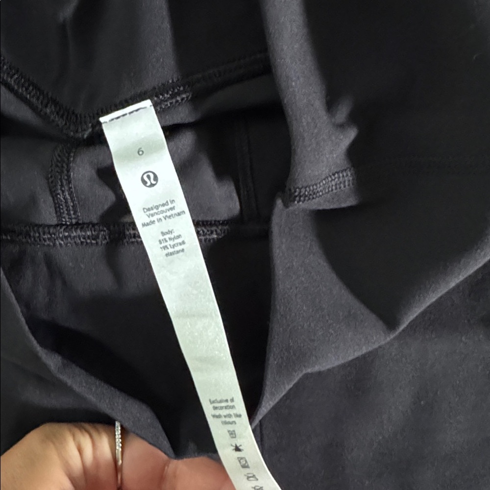 Lululemon align Black Jogger Pants - Picture 3 of 4